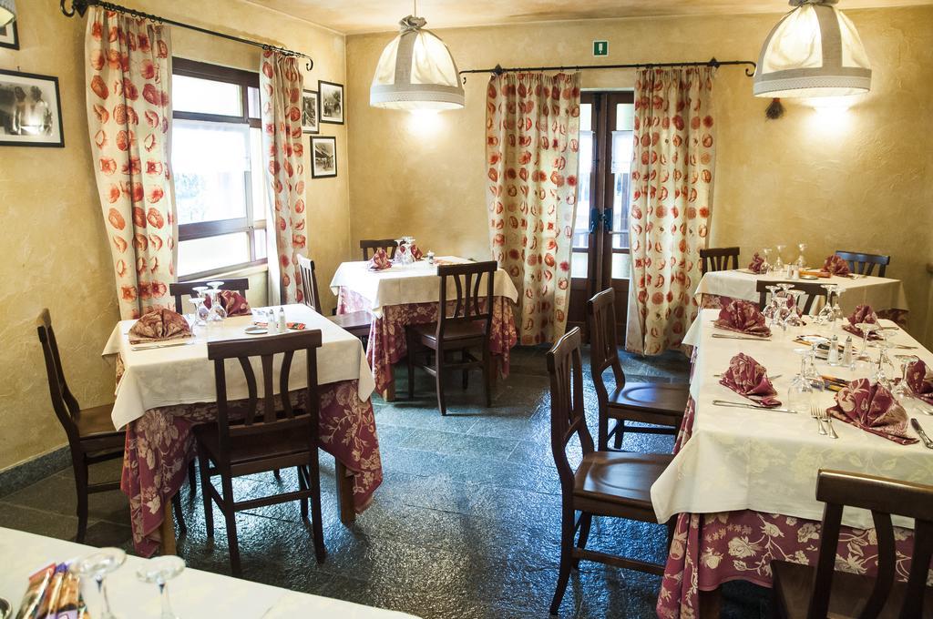 Hotel Vallee De Cogne Exteriör bild
