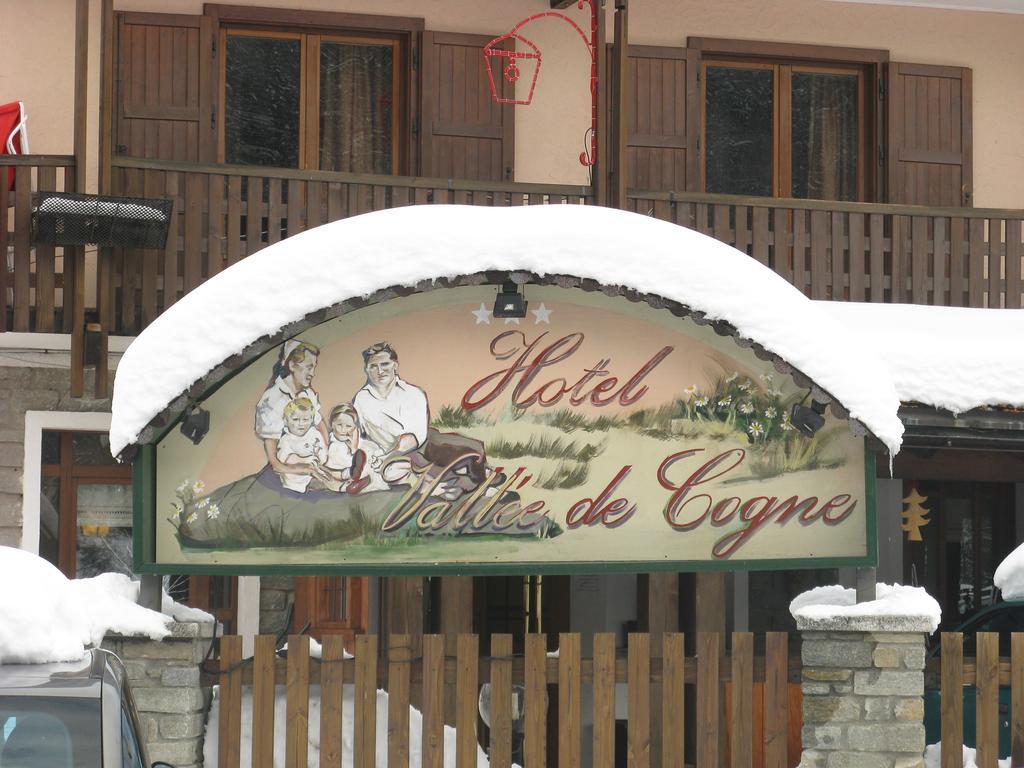 Hotel Vallee De Cogne Exteriör bild